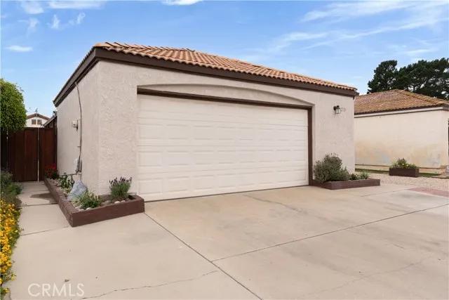 2213 Chestnut Lane, Santa Maria Ca 93458 | All Other Attached 1