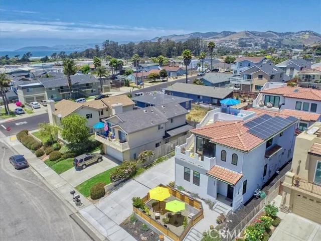 247 Newport Avenue, Grover Beach Ca 93433 | Detached 60