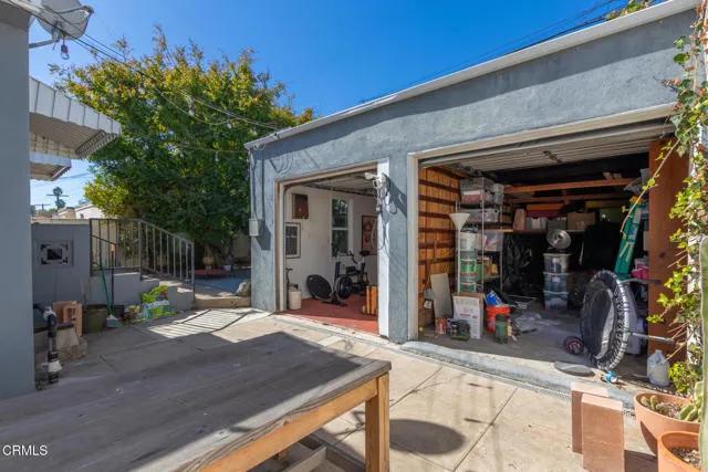 1431 Carmona Avenue, Los Angeles Ca 90019 | All Other Attached 28