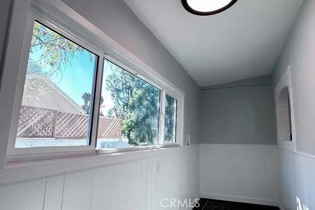 7318 Capps Avenue, Reseda Ca 91335 | Detached 17