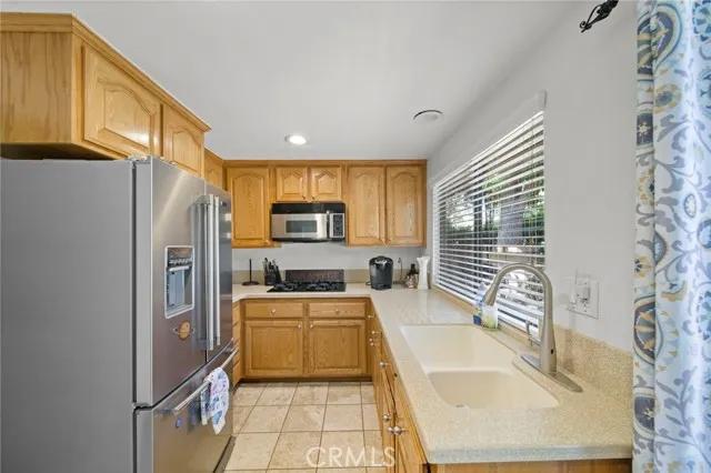 9802 Bianca Court, Rancho Cucamonga Ca 91730 | All Other Attached 9