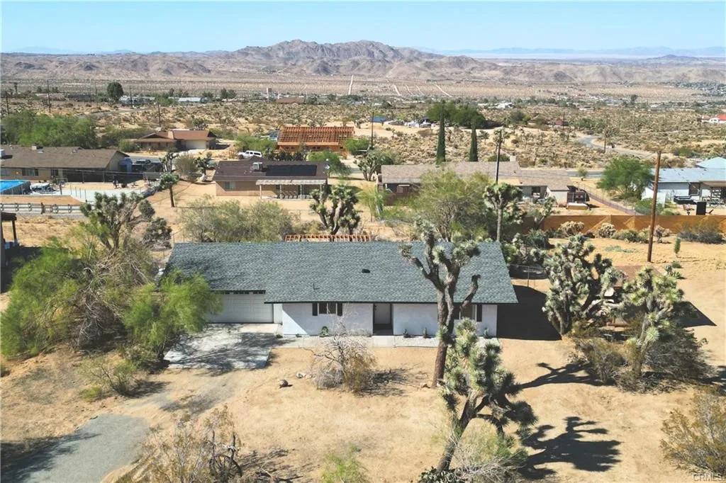 60962 Sandalwood Trail, Joshua Tree Ca 92252 | Detached 32