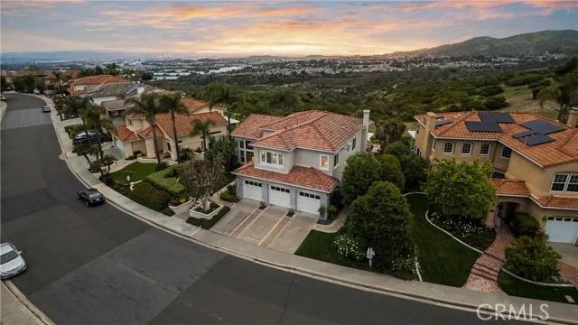 19461 Jasper Hill Road, Trabuco Canyon Ca 92679 | Detached 54