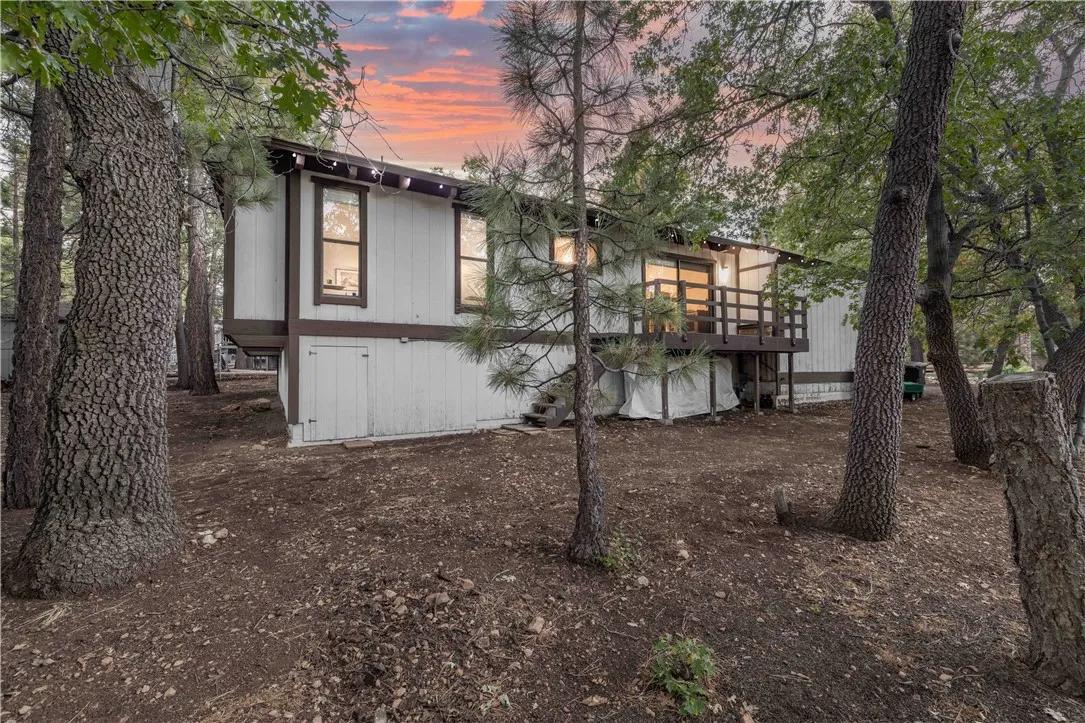 1720 Cascade Road, Big Bear Lake Ca 92315 | Detached 35