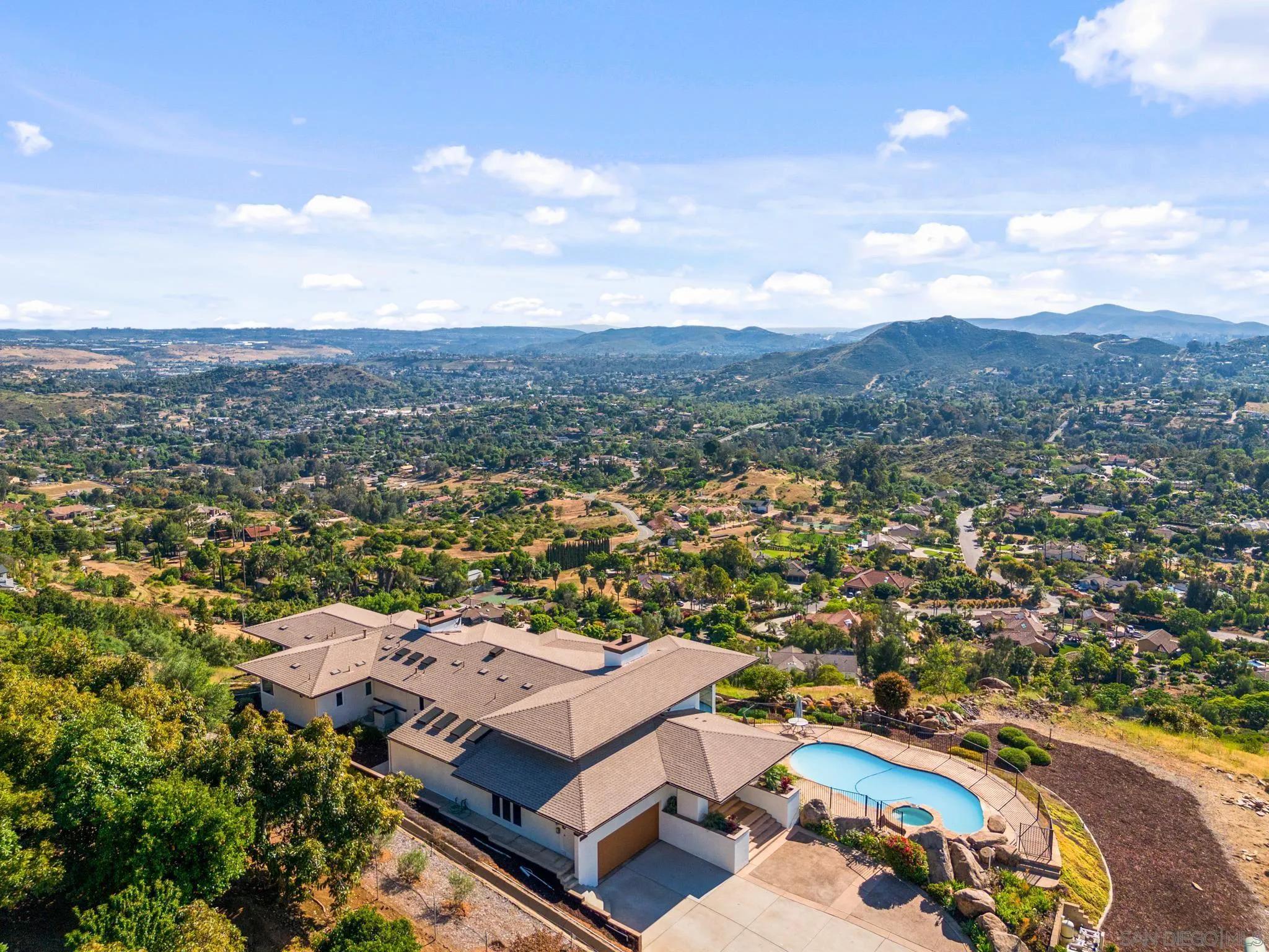 15486 Markar Rd, Poway Ca 92064 | Detached 49