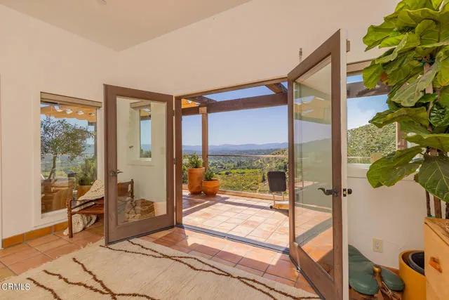 2000 Gridley Road, Ojai Ca 93023 | Detached 33