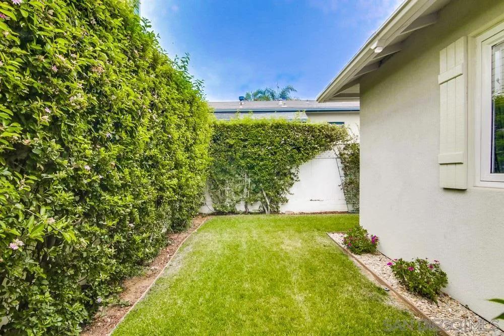 509 Genter, La Jolla Ca 92037 | Detached 22