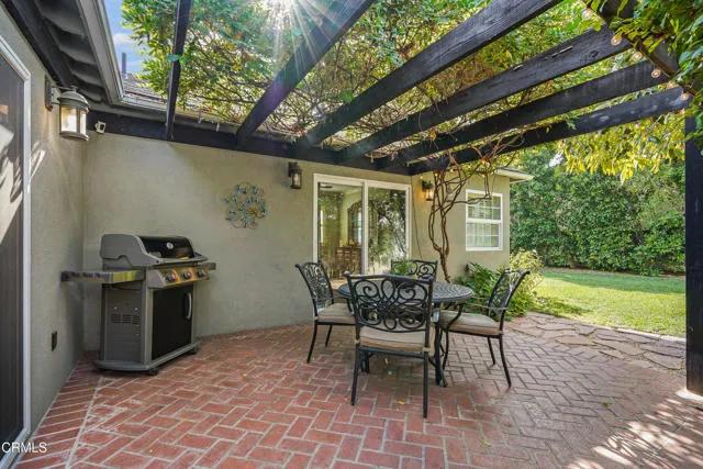 367 Northcliff Road, Pasadena Ca 91107 | Detached 26