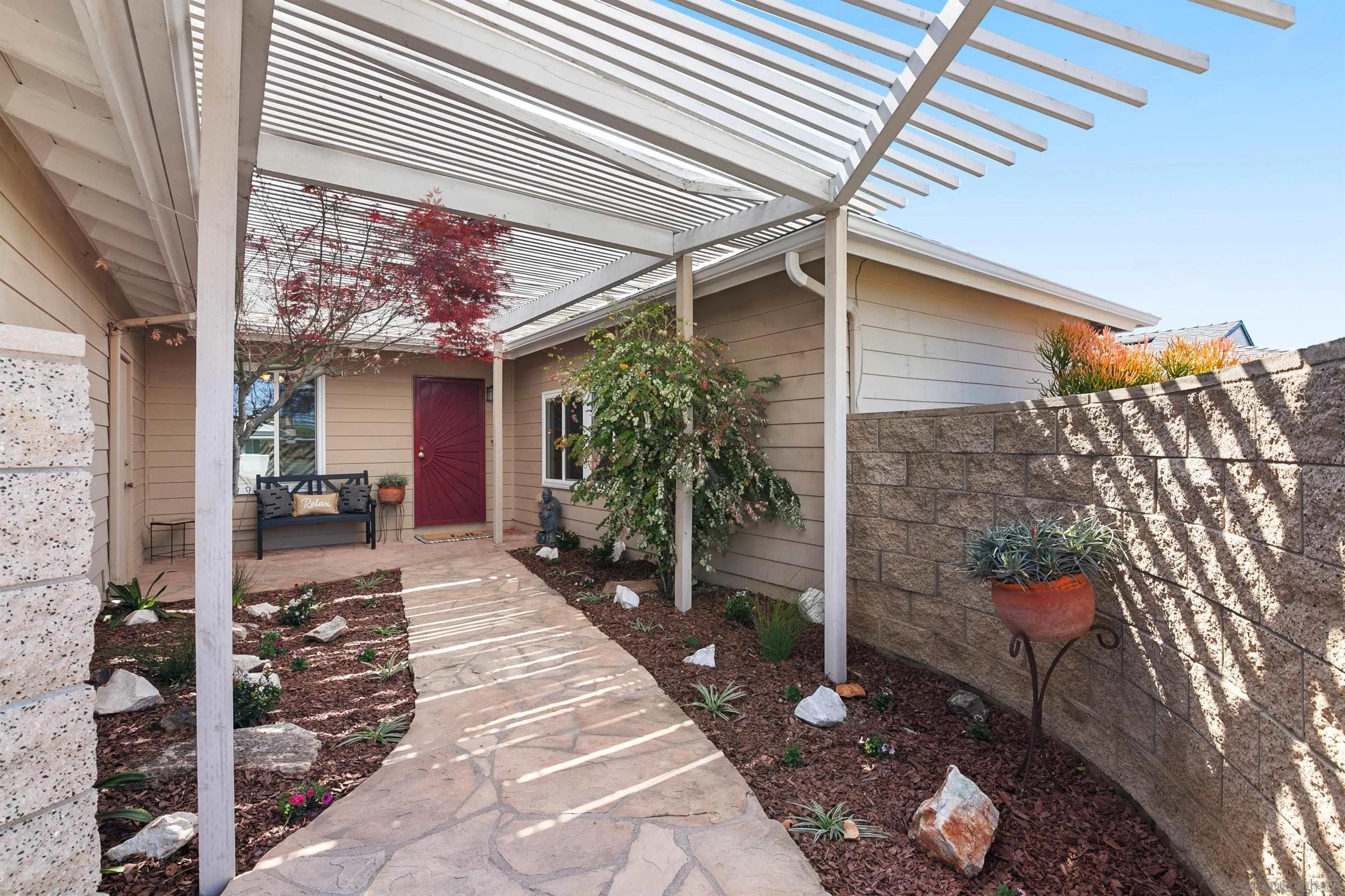 5885 Cowles Mountain Blvd, La Mesa Ca 91942 | Detached 22