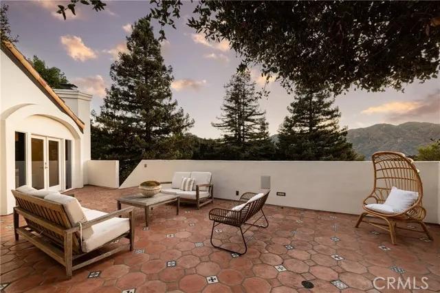 26066 Mulholland, Calabasas Ca 91302 | Detached 30