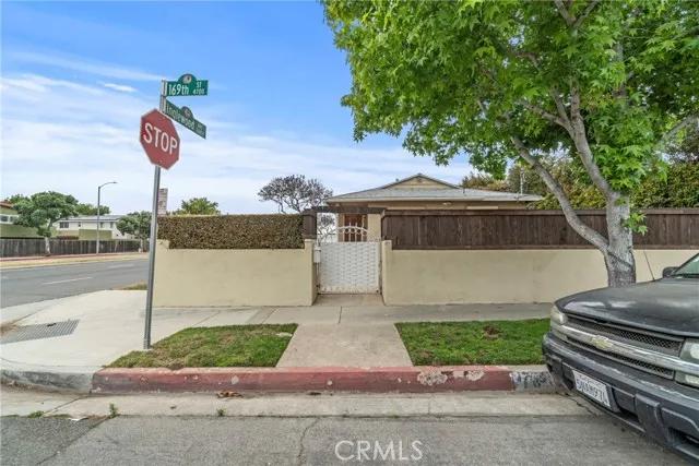 4761 W 169th Street, Lawndale Ca 90260 | Multi Family 8