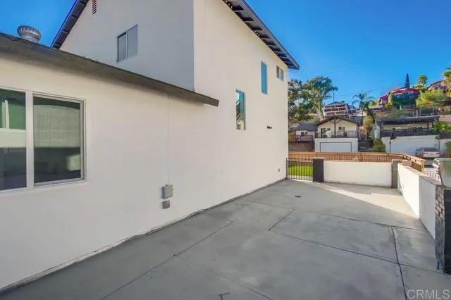 1211 La Presa Avenue, Spring Valley Ca 91977 | Detached 40