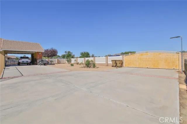 7475 Langdon Avenue, Hesperia Ca 92345 | Detached 53