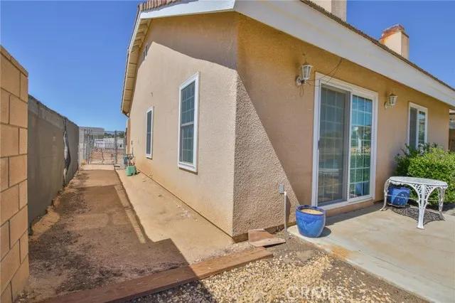 7475 Langdon Avenue, Hesperia Ca 92345 | Detached 47