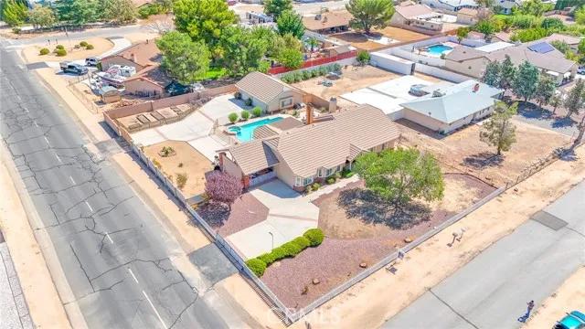 7475 Langdon Avenue, Hesperia Ca 92345 | Detached 15