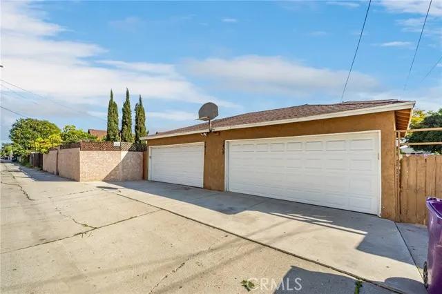 3409 Walnut Avenue, Long Beach Ca 90807 | Townhouse 24