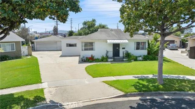 23829 Catskill Avenue, Carson Ca 90745 | Detached 3