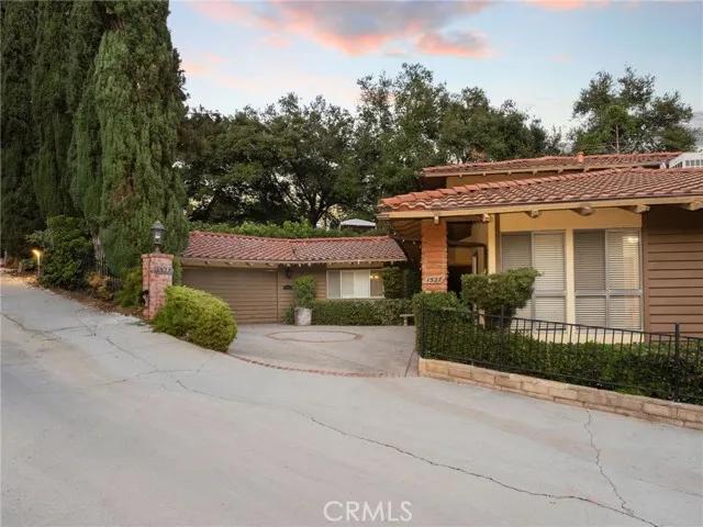 1527 Colina Drive, Glendale Ca 91208 | Detached 6