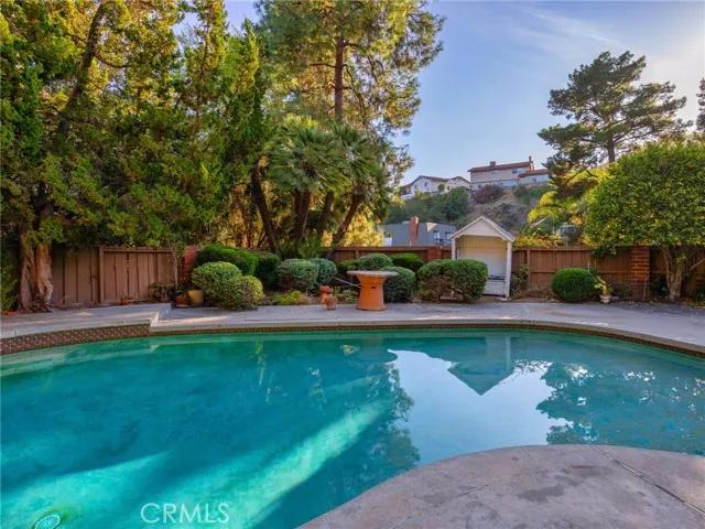 1527 Colina Drive, Glendale Ca 91208 | Detached 45