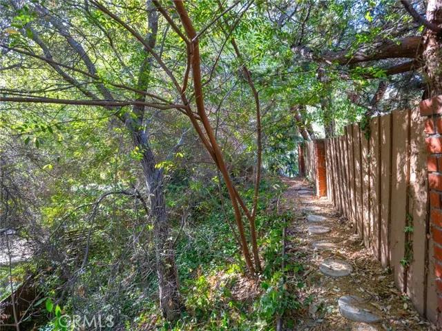 1527 Colina Drive, Glendale Ca 91208 | Detached 49