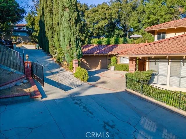 1527 Colina Drive, Glendale Ca 91208 | Detached 59