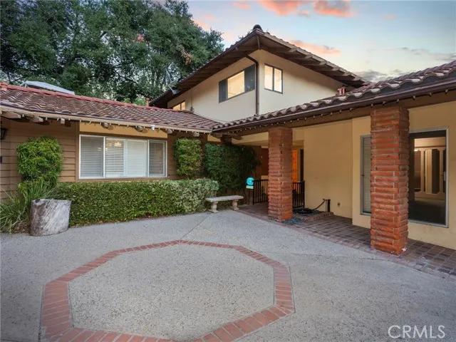 1527 Colina Drive, Glendale Ca 91208 | Detached 2