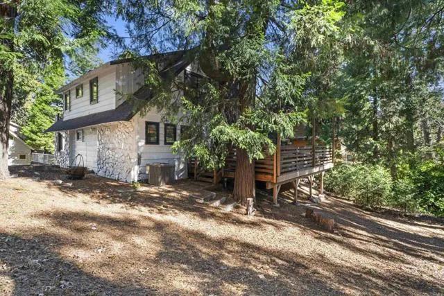 252 Crest Circle Drive, Lake Arrowhead Ca 92352 | Detached 26