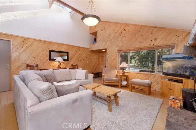 583 Thrush Drive, Big Bear Lake CA 92315 | Detached 5