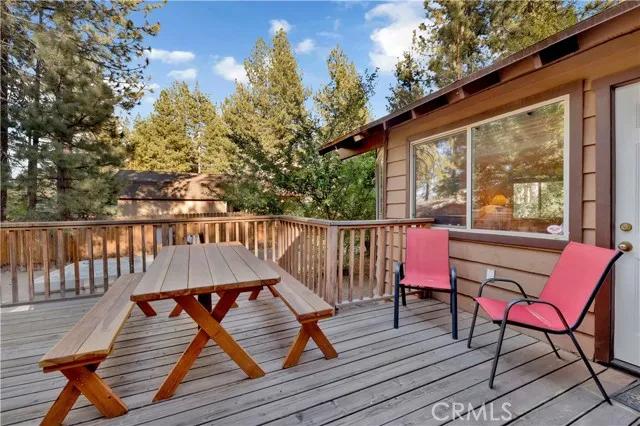 583 Thrush Drive, Big Bear Lake CA 92315 | Detached 22