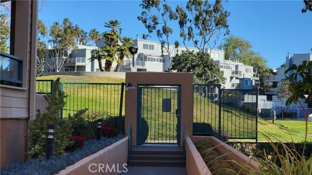 130 The Village # 106, Redondo Beach CA 90277 | Detached 4