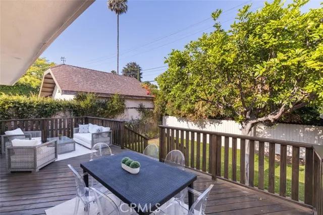 1334 N Genesee Avenue, Los Angeles Ca 90046 | Detached 32