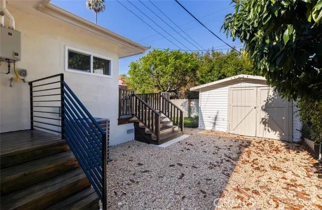 1334 N Genesee Avenue, Los Angeles Ca 90046 | Detached 34