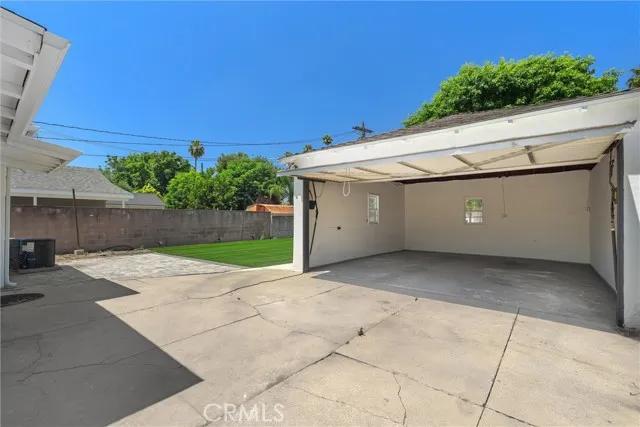 6701 Katherine Avenue, Van Nuys Ca 91405 | Detached 18