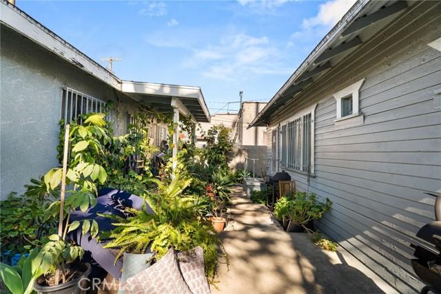 3417 4th Avenue, Los Angeles CA 90018 | Townhouse 21