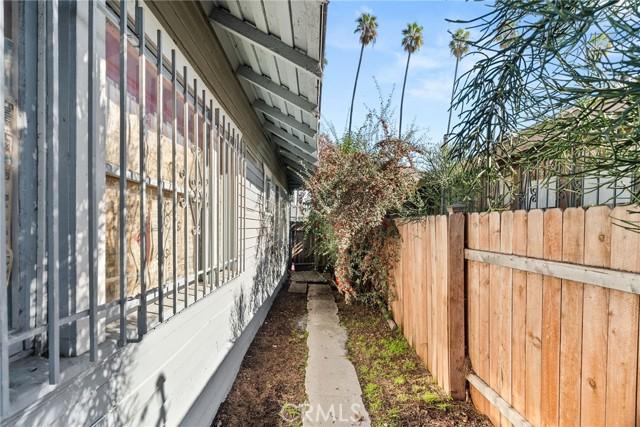 3417 4th Avenue, Los Angeles CA 90018 | Townhouse 23