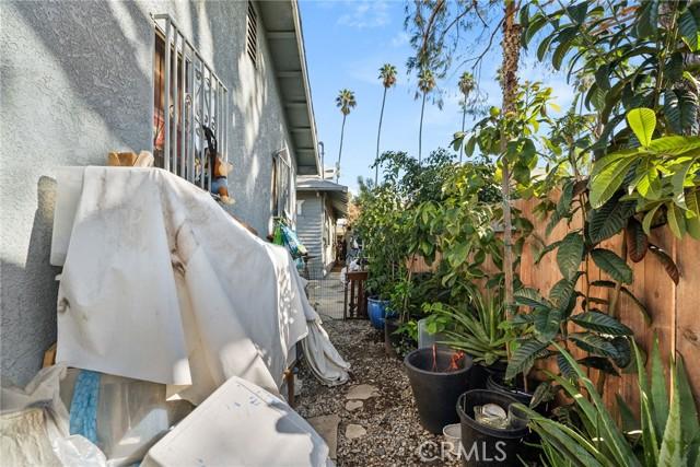 3417 4th Avenue, Los Angeles CA 90018 | Townhouse 32