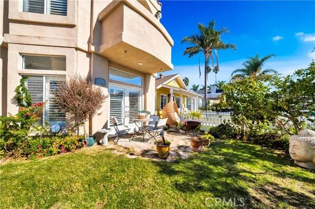 221 Elmira Avenue, Huntington Beach Ca 92648 | Detached 34