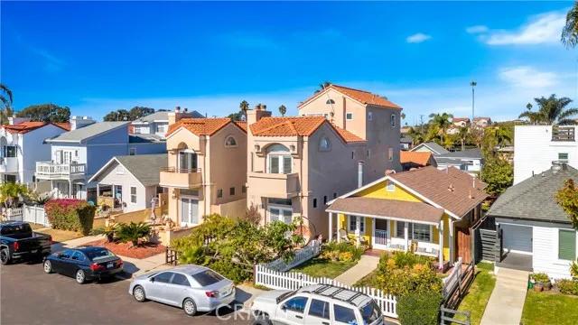 221 Elmira Avenue, Huntington Beach Ca 92648 | Detached 36