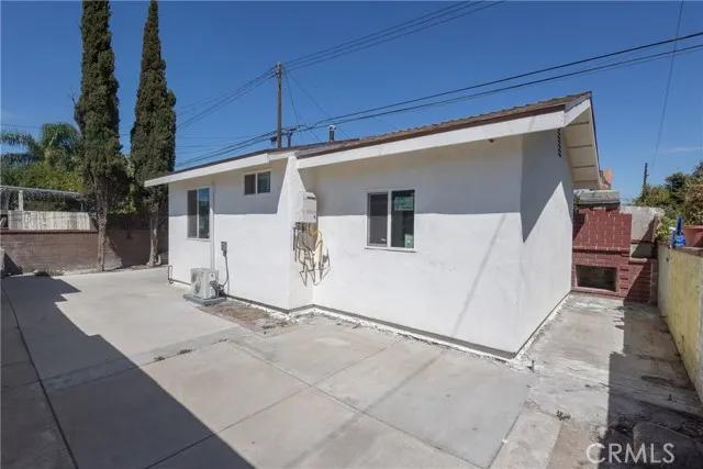 1594 Rialto Avenue, Colton Ca 92324 | Detached 16