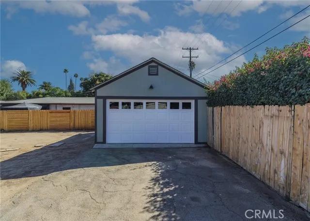 1974 Milton Street, Riverside Ca 92507 | Detached 27