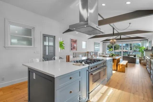 669 Longfellow Ave, Hermosa Beach Ca 90254 | Detached 4