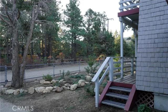 829 Hart Lane, Big Bear City Ca 92314 | Detached 19