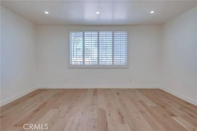 450 S Maple Drive # 203, Beverly Hills Ca 90212 | Detached 28