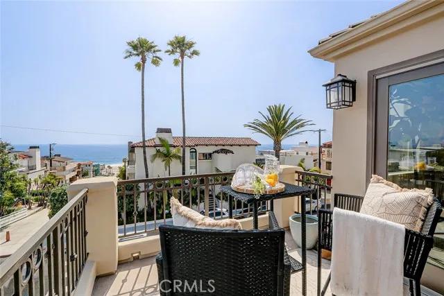 303 7th Street # A, Manhattan Beach Ca 90266 | Townhouse 4