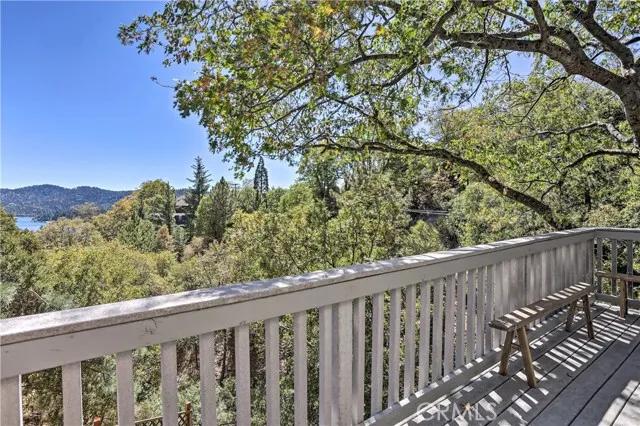 27501 Alpen Drive, Lake Arrowhead Ca 92352 | Detached 28