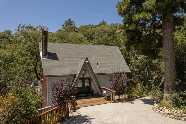 27501 Alpen Drive, Lake Arrowhead Ca 92352 | Detached 36