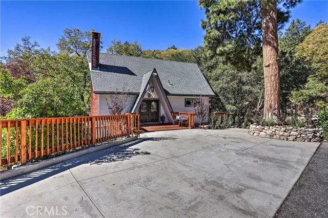 27501 Alpen Drive, Lake Arrowhead Ca 92352 | Detached 26