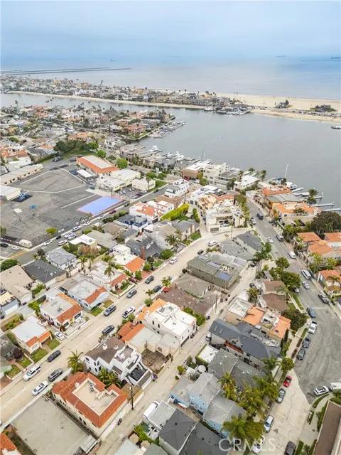 135 Siena Drive, Long Beach Ca 90803 | Detached 40