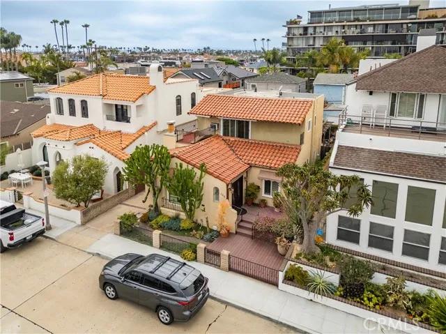 135 Siena Drive, Long Beach Ca 90803 | Detached 32