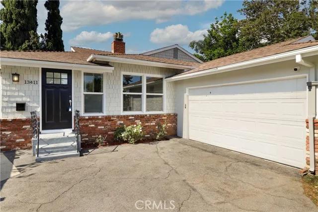 13411 Erwin Street, Van Nuys Ca 91401 | Detached 3